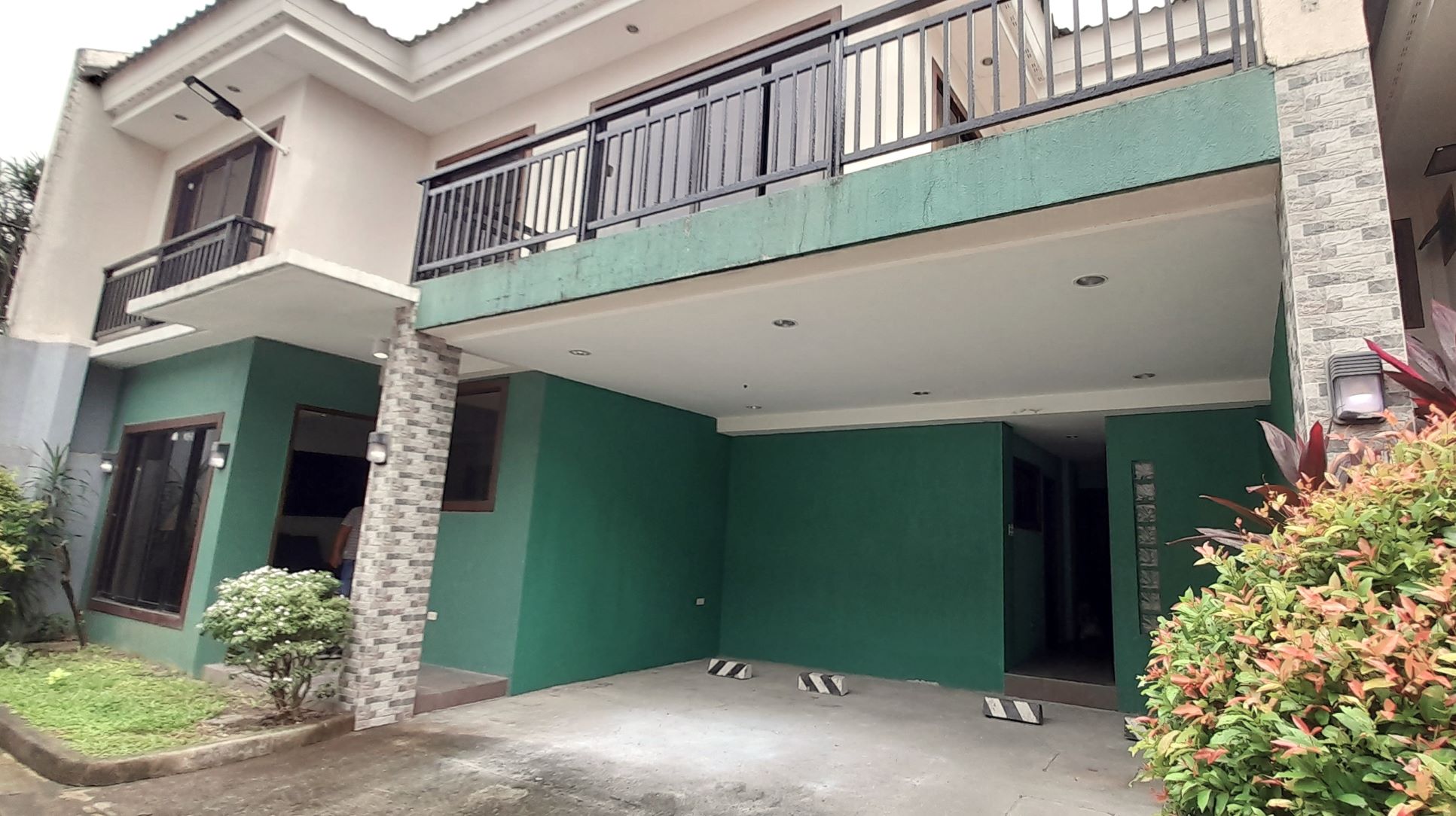 5-Bedroom Semi-Furnished House in Guadalupe, Cebu City, Cebu, FA: is 241ssqm