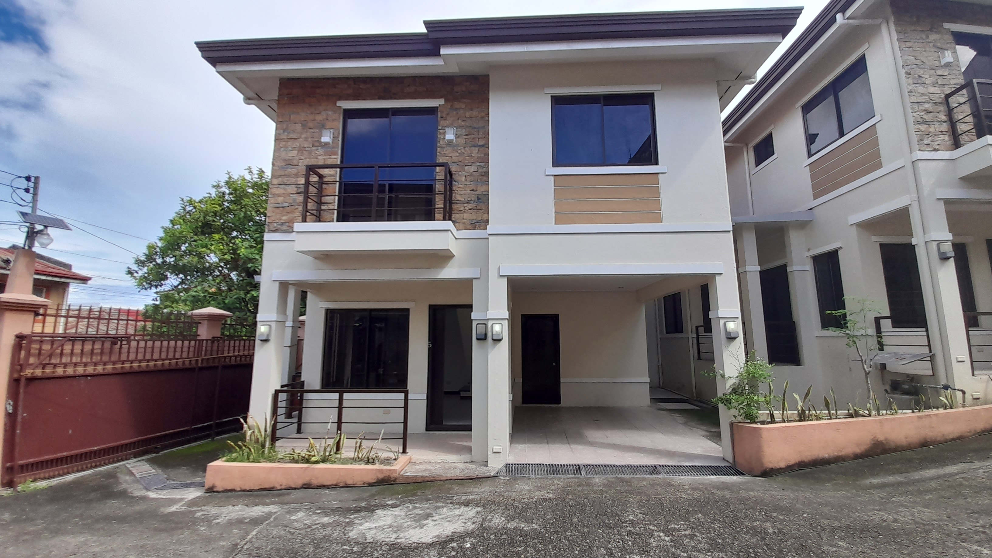 Unfurnished 4-Bedroom House in Banawa, Cebu City, Cebu